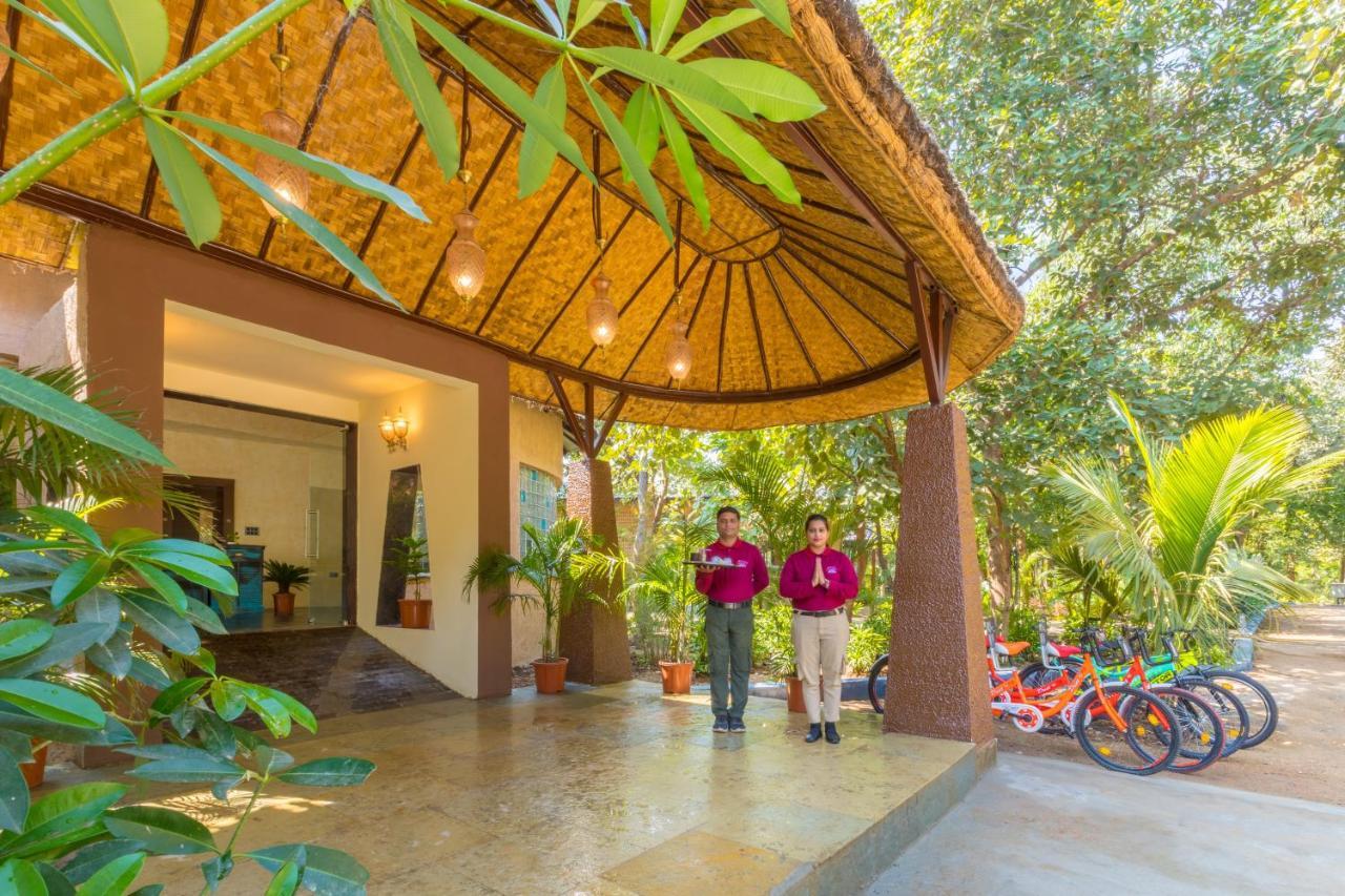 Sterling Padam Pench Hotel Khawasa Ngoại thất bức ảnh