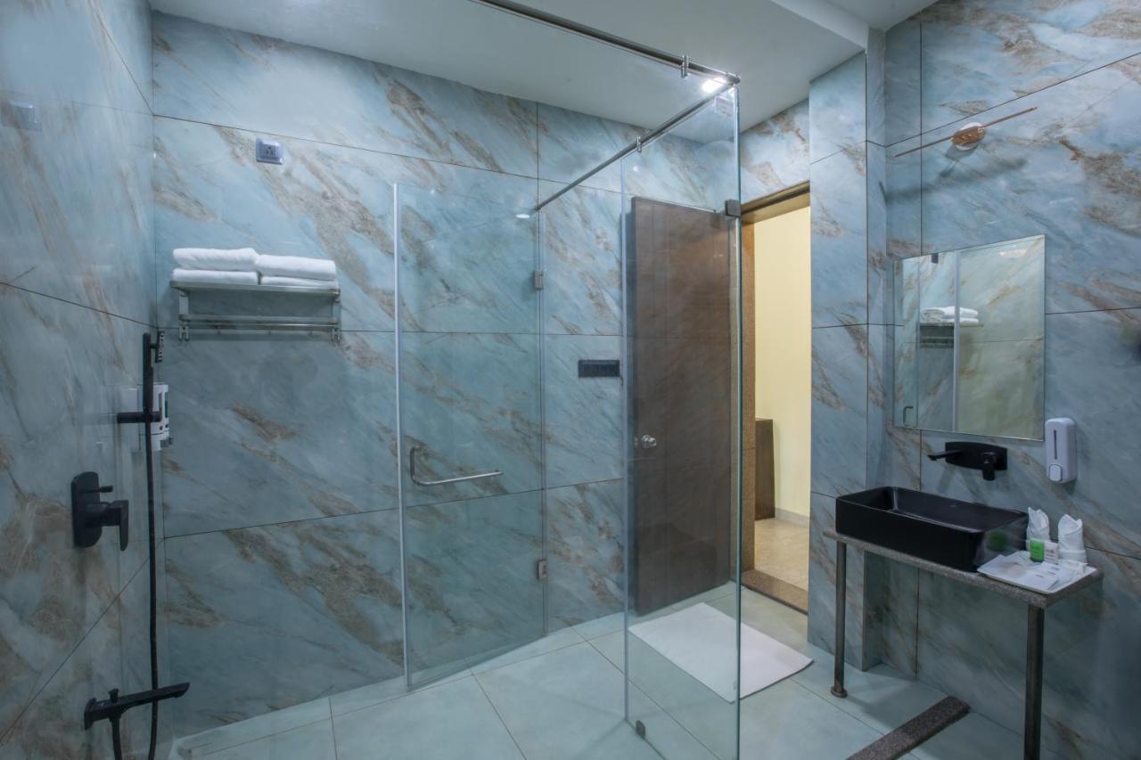 Sterling Padam Pench Hotel Khawasa Ngoại thất bức ảnh