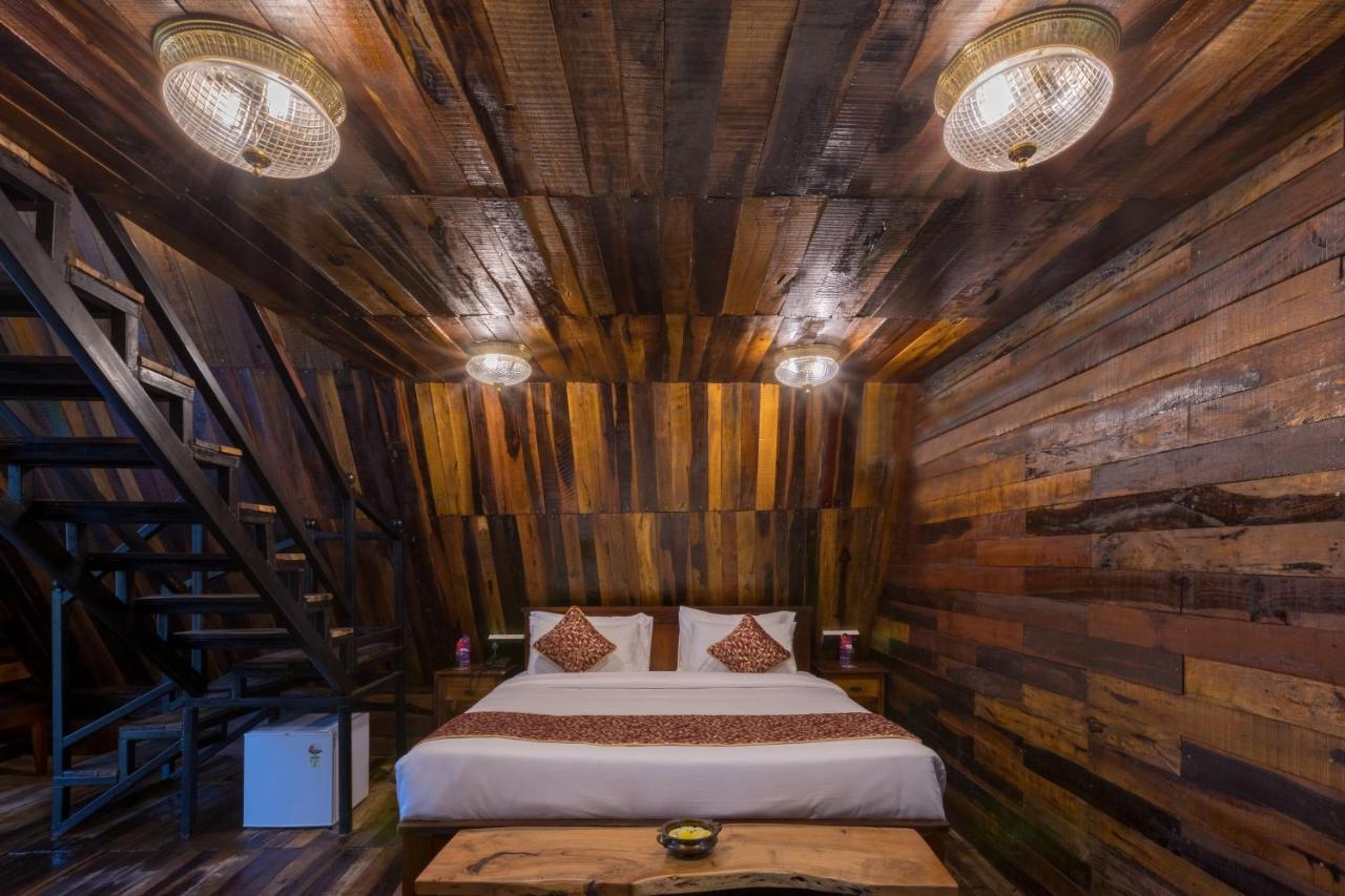 Sterling Padam Pench Hotel Khawasa Ngoại thất bức ảnh